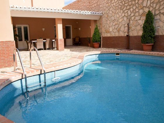 Foto 1 de Casa en venda a Centro - Antequera de 4 habitacions amb terrassa i piscina