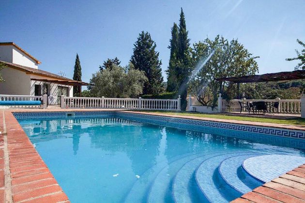 Foto 1 de Xalet en venda a Villanueva del Rosario de 3 habitacions amb terrassa i piscina
