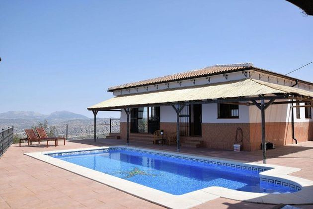 Foto 1 de Casa rural en venda a Iznájar de 4 habitacions amb terrassa i piscina