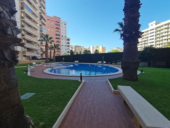 Foto 1 de Venta de piso en Zona Playa de la Concha de 2 habitaciones con terraza y piscina