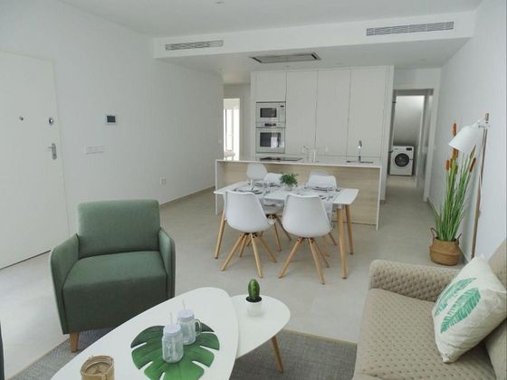 Foto 1 de Venta de casa en Santiago de la Ribera de 3 habitaciones con piscina y aire acondicionado