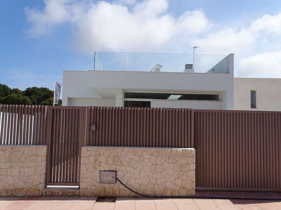 Foto 2 de Venta de casa en Santiago de la Ribera de 3 habitaciones con piscina y aire acondicionado