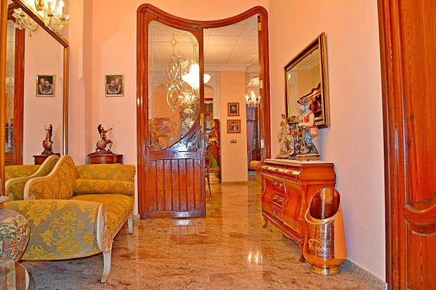 Foto 2 de Casa adossada en venda a Sant Antoni de 4 habitacions amb terrassa i aire acondicionat
