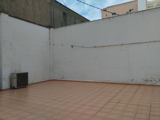 Foto 1 de Local en venta en La Petxina con terraza