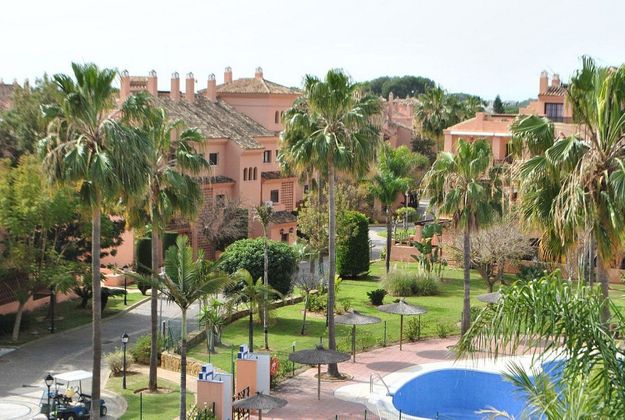 Foto 2 de Dúplex en venda a Paraíso - Atalaya- Benamara de 3 habitacions amb terrassa i piscina