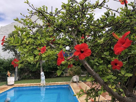 Foto 2 de Chalet en venta en La Paz de 3 habitaciones con piscina