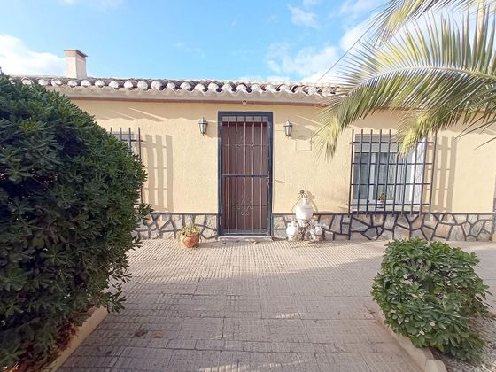 Foto 1 de Casa rural en venda a Fuente Alamo de 3 habitacions amb piscina i garatge