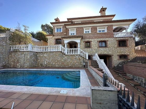 Foto 1 de Casa en venda a Montornés - Las Palmas - El Refugio de 5 habitacions amb terrassa i piscina