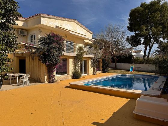 Foto 2 de Casa en venda a Borriol de 4 habitacions amb terrassa i piscina