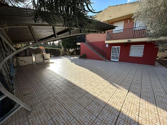 Foto 2 de Casa en venda a El Grao de 8 habitacions amb terrassa i piscina
