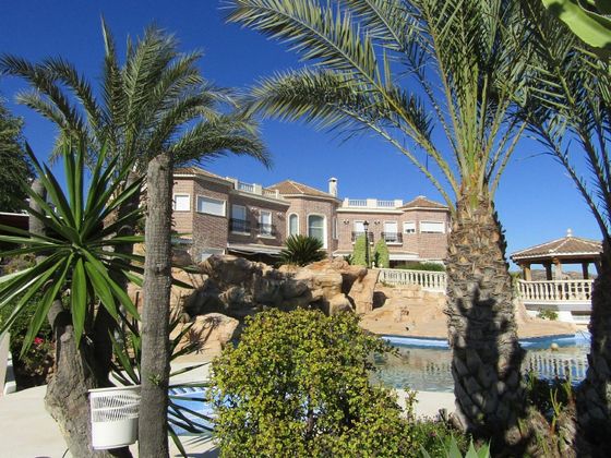 Foto 2 de Venta de chalet en El Candado - El Palo de 6 habitaciones con terraza y piscina