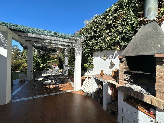 Foto 2 de Casa en venda a calle Andaluces de 6 habitacions amb terrassa i garatge