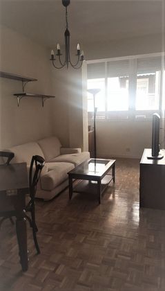 Foto 1 de Pis en lloguer a Ciudad Jardín de 2 habitacions amb mobles i calefacció