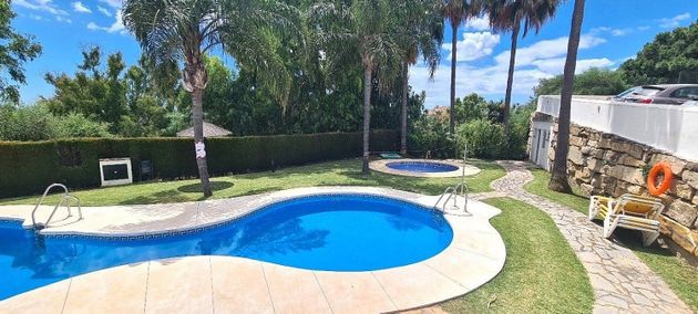 Foto 2 de Dúplex en venda a Casares de 3 habitacions amb terrassa i piscina