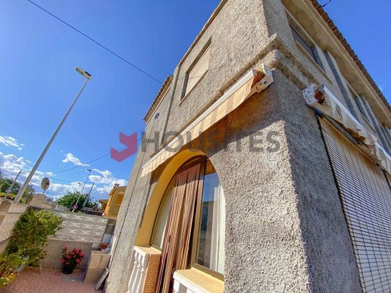 Foto 2 de Casa rural en venda a Playa de Almazora-Ben Afeli de 5 habitacions amb terrassa