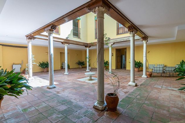 Foto 2 de Xalet en venda a Guadix de 12 habitacions amb piscina i balcó