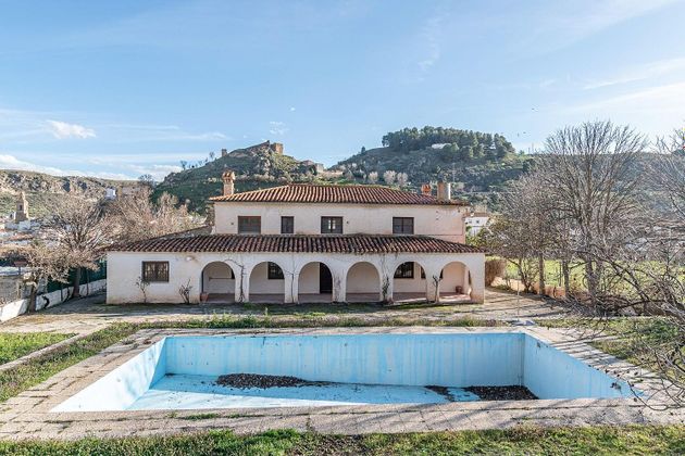 Foto 2 de Chalet en venta en Peza (La) de 6 habitaciones con terraza y piscina