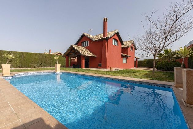Foto 1 de Xalet en venda a Dílar de 5 habitacions amb terrassa i piscina