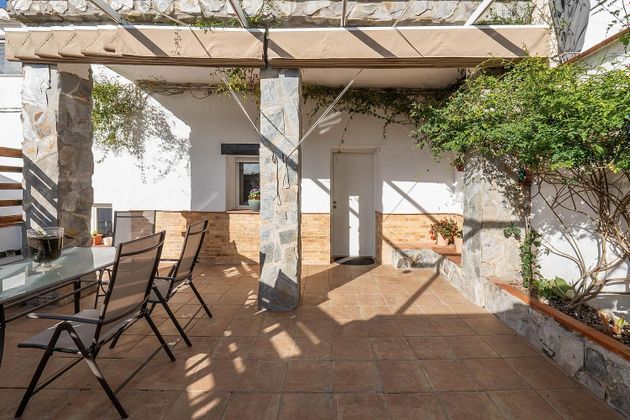 Foto 2 de Xalet en venda a Huétor Vega de 3 habitacions amb terrassa i garatge