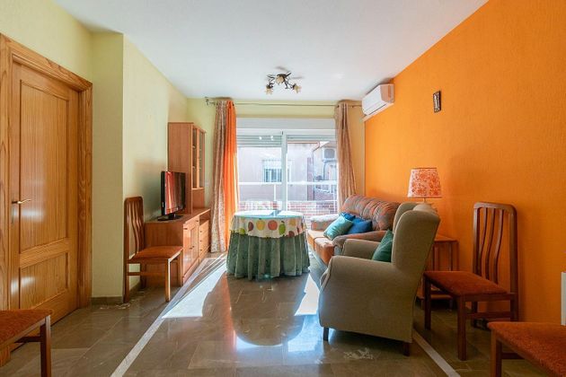 Foto 2 de Piso en venta en Ogíjares de 3 habitaciones con balcón y aire acondicionado
