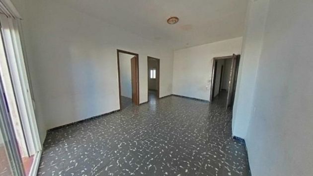 Foto 2 de Venta de piso en calle Assutzena de 4 habitaciones y 92 m²