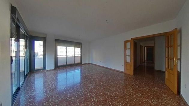Foto 1 de Piso en venta en Betxí de 4 habitaciones y 140 m²
