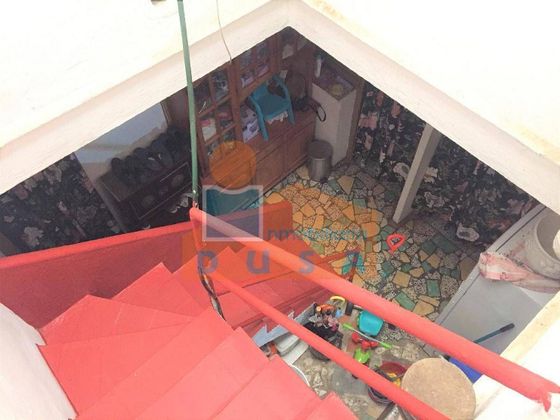 Foto 2 de Venta de piso en San Pedro de Alcántara pueblo de 6 habitaciones con terraza