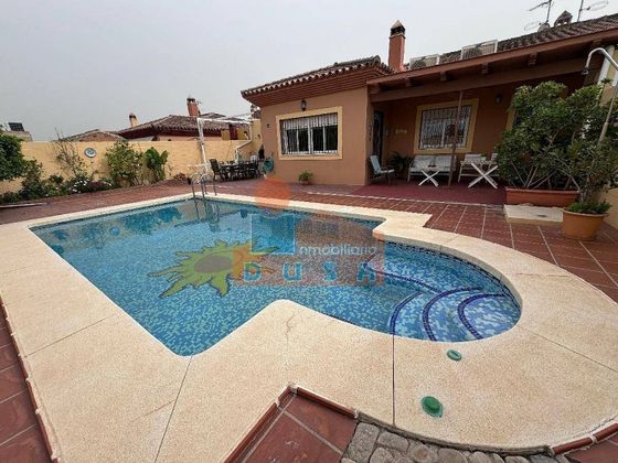 Foto 1 de Venta de casa en Pizarra de 3 habitaciones con terraza y piscina