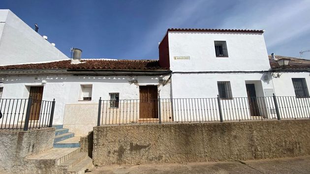 Foto 2 de Casa en venda a calle Miraflores de 3 habitacions i 159 m²