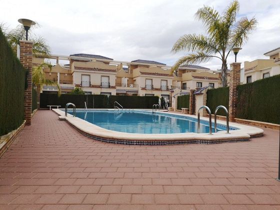 Foto 1 de Dúplex en venda a El Mojón de 3 habitacions amb terrassa i piscina