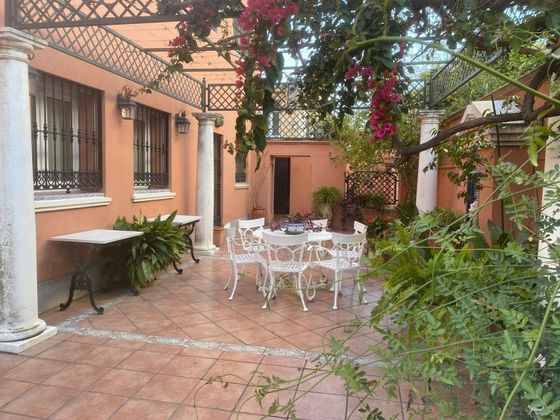 Foto 2 de Xalet en venda a Sector Sur  - La Palmera - Reina Mercedes de 9 habitacions amb terrassa i jardí