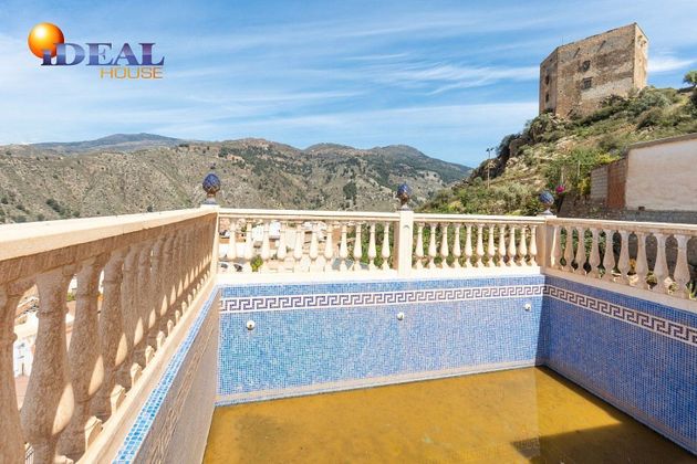 Foto 2 de Casa en venda a Vélez de Benaudalla de 4 habitacions amb terrassa i piscina