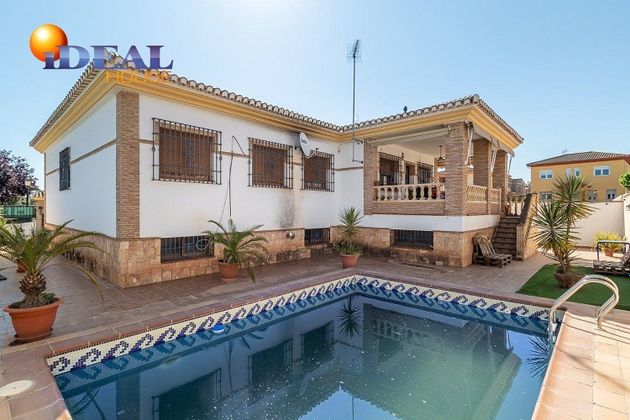 Foto 1 de Xalet en venda a Residencial Triana - Barrio Alto de 5 habitacions amb terrassa i piscina