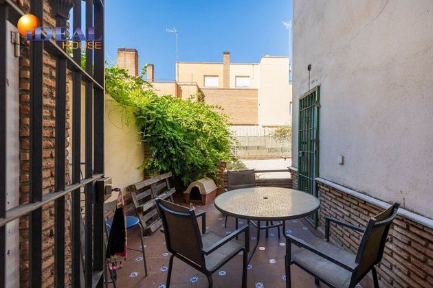 Foto 2 de Venta de chalet en Cervantes de 4 habitaciones con terraza y garaje