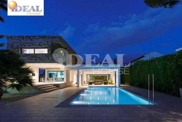 Foto 2 de Venta de chalet en Gójar de 5 habitaciones con terraza y piscina