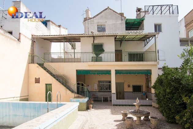 Foto 1 de Chalet en venta en Santa Fe de 9 habitaciones con terraza y piscina