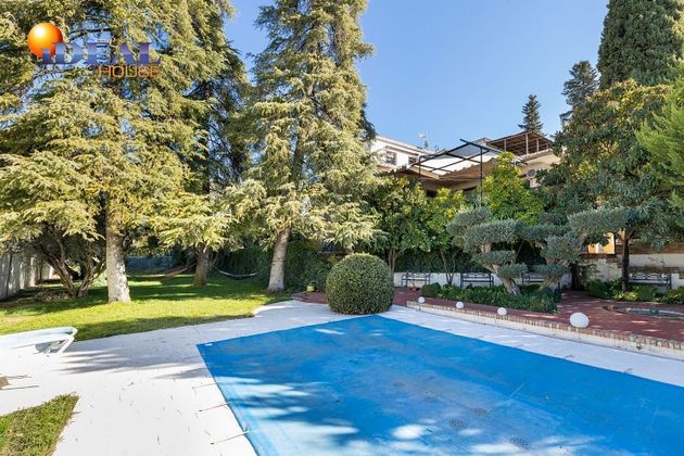 Foto 1 de Xalet en venda a Albolote de 5 habitacions amb terrassa i piscina