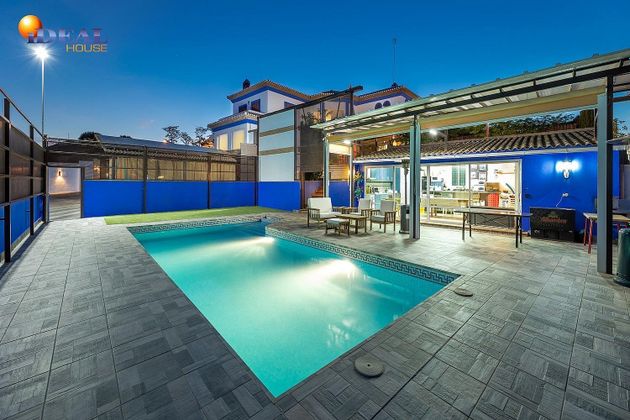 Foto 2 de Venta de chalet en San Francisco - Chorillo de 4 habitaciones con terraza y piscina