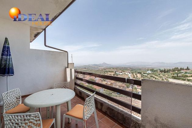 Foto 1 de Pis en venda a Cogollos de la Vega de 2 habitacions amb terrassa i piscina