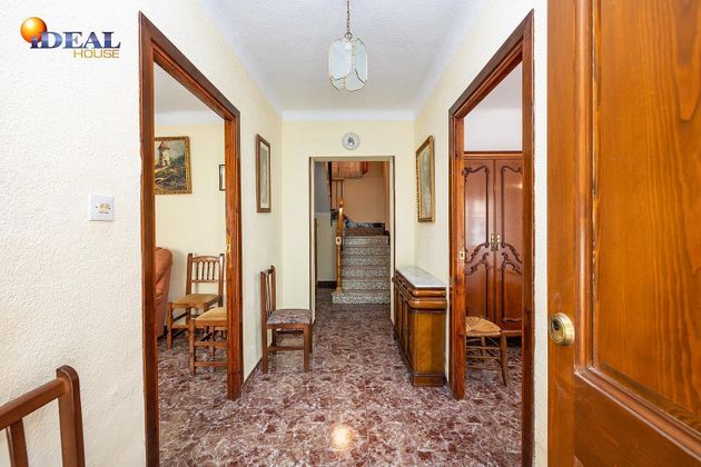 Foto 2 de Casa en venda a Villamena de 6 habitacions amb balcó