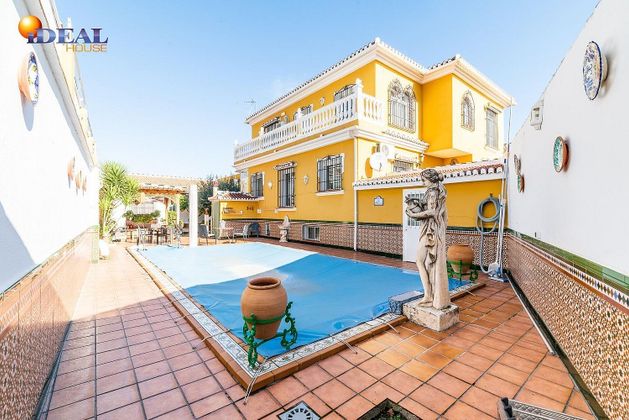 Foto 2 de Casa en venda a Fuente Vaqueros de 6 habitacions amb terrassa i piscina