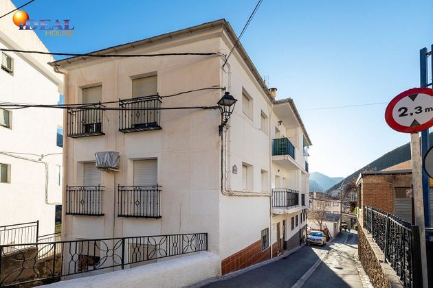Foto 1 de Piso en venta en Guejar Sierra de 3 habitaciones con terraza y balcón