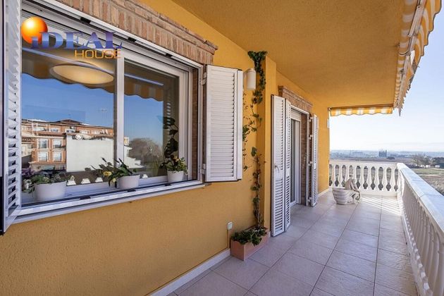 Foto 1 de Dúplex en venda a Atarfe de 3 habitacions amb terrassa i balcó