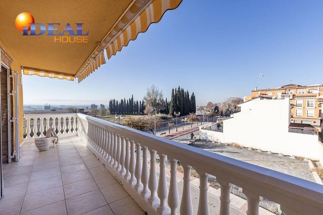 Foto 2 de Dúplex en venda a Atarfe de 3 habitacions amb terrassa i balcó