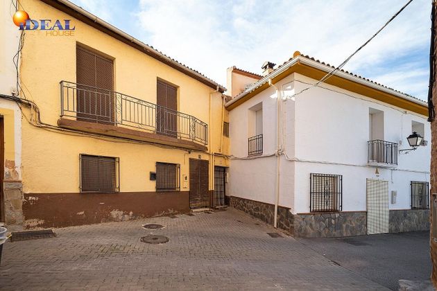Foto 1 de Venta de casa adosada en Villamena de 3 habitaciones y 132 m²
