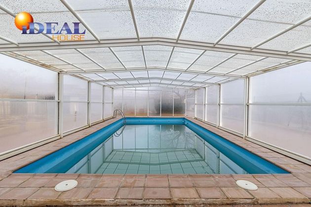 Foto 1 de Chalet en venta en Guadix de 7 habitaciones con terraza y piscina