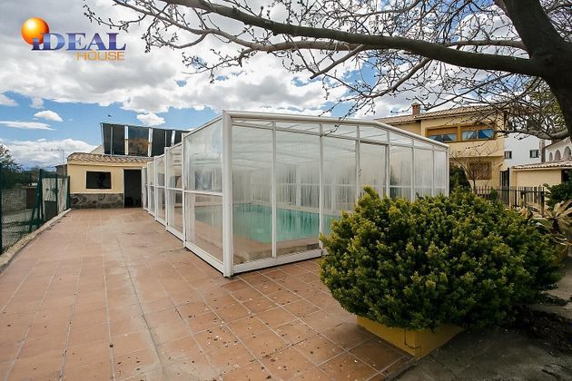 Foto 2 de Chalet en venta en Guadix de 7 habitaciones con terraza y piscina