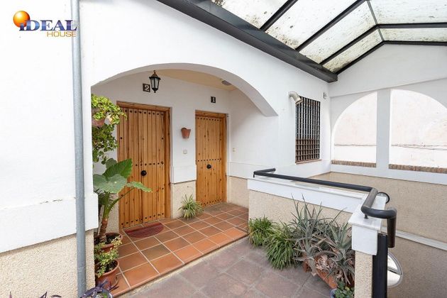 Foto 2 de Dúplex en venda a calle María la Miel de 3 habitacions amb balcó i aire acondicionat
