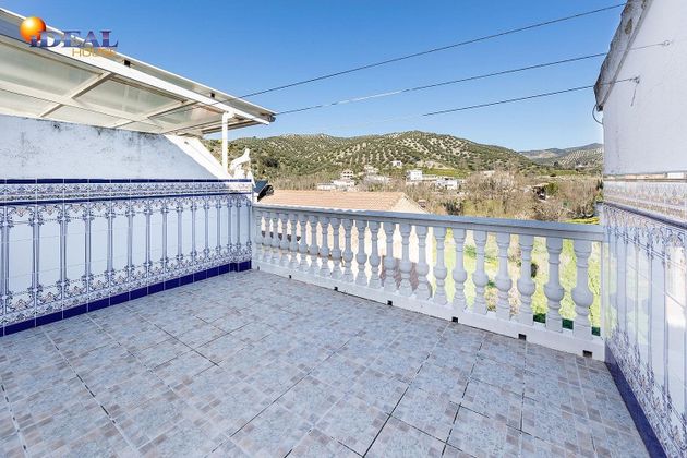 Foto 2 de Piso en venta en Algarinejo de 3 habitaciones con terraza y balcón
