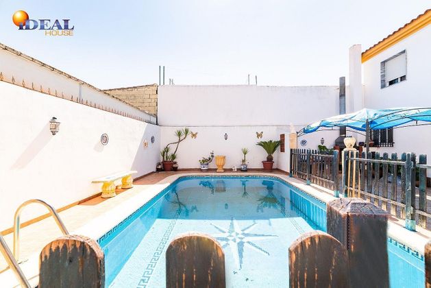 Foto 1 de Xalet en venda a Láchar de 6 habitacions amb terrassa i piscina